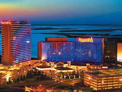 HOTEL & TRAVEL