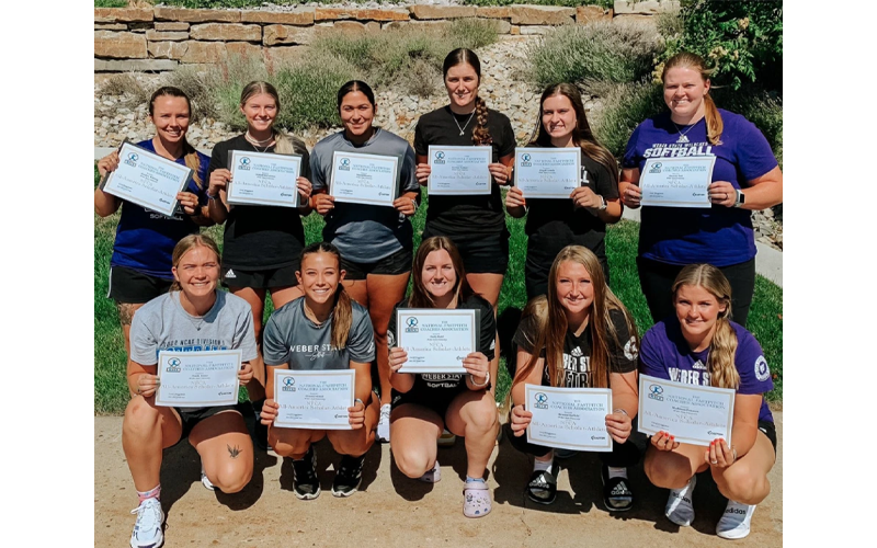 EASTON / NFCA ALL-AMERICA SCHOLAR-ATHLETE AWARDS AND TOP 10 ACADEMIC TEAMS